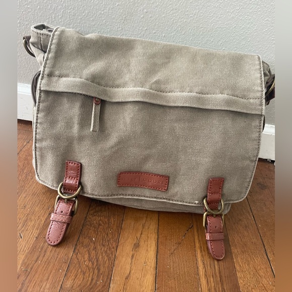 Kelly Moore Bags Kelly Moore Messenger Bag Poshmark